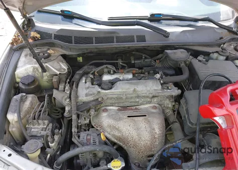 2010 Toyota Camry z USA, uszkodzony, nr VIN 4T1BF3EK2AU061357